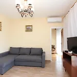 Oto شقة بولا