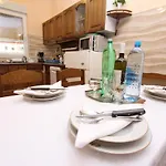 Oto شقة بولا