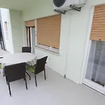 Oto شقة